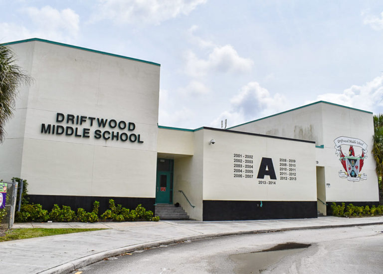 Project Finished test 11 - Lunacon Construction Group Driftwood Middle School 26 1